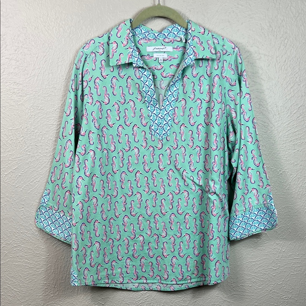Foxcroft Wrinkle Free Seahorse Shell Print 3/4 Sleeve V-Neck Popover Blouse 10